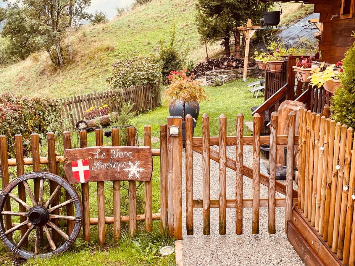 Le Blanc Nordique Vila Le Bouchet-Mont Charvin Exterior foto